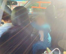 Очередное профилактическое мероприятие «Ребенок-пассажир» проведено сотрудниками Госавтоинспекции вблизи детской поликлиники города Заречного