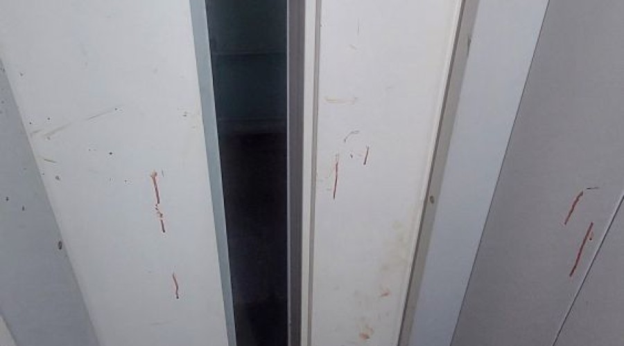 В ночь с 31 октября на 1 ноября от действий неадекватного пассажира снова пострадал лифт
