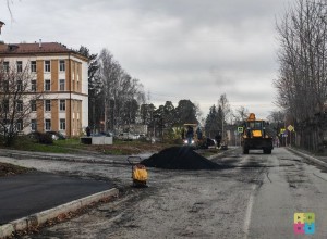 На улице Бажова в Заречном завершают восстановление тротуаров