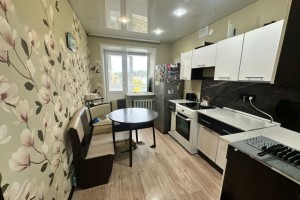 Продажа трёхкомнатной квартиры 61,3 м² в Белоярском