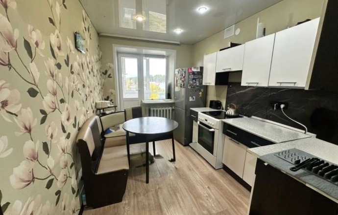 Продажа трёхкомнатной квартиры 61,3 м² в Белоярском