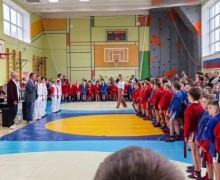 Самбисты из Заречного привезли медали с фестиваля «Дубровская Осень-2026»
