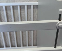 Детская кроватка с матрасом в отличном состоянии
