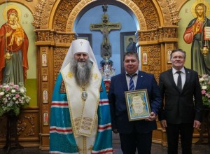 Директор БАЭС Иван Сидоров и главный инспектор Юрий Носков получили благодарности за усердные труды во славу Церкви