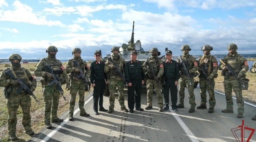 Делегация из Вьетнама изучила опыт Росгвардии в Заречном