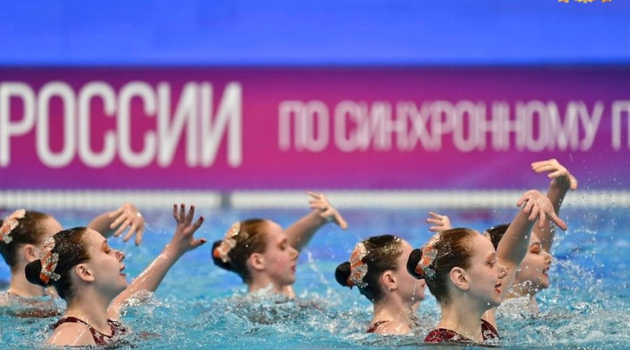 В Екатеринбурге состоялось открытие Чемпионата России по синхроному плаванию