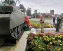 В Белоярском танкисты-ветераны отметили 80-летие праздника