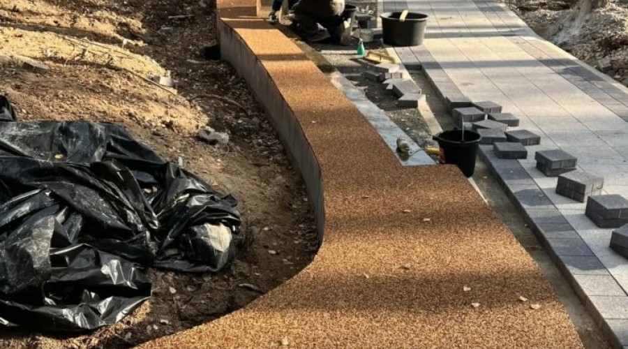 На улице Курчатова обустроят пешеходную зону