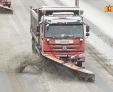 В Свердловской области продолжается сильный снегопад