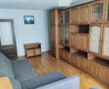 Двухкомнатная квартира в аренду на длительный срок на Алещенкова 8