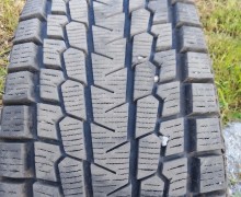 Продажа почти новой зимней резины-липучки