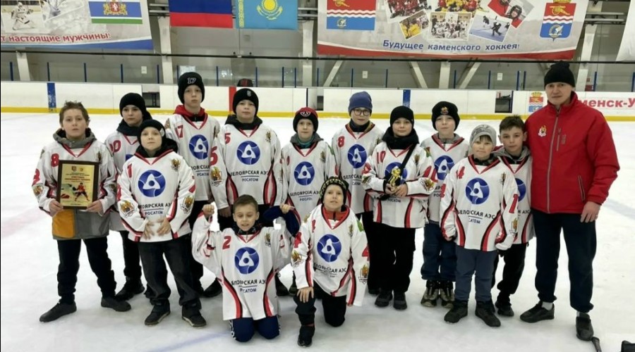 Юные хоккеисты СК «Феникс» подвели итоги спортивного сезона