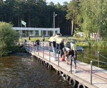 Ветераны ВМФ и морской пехоты привели в порядок памятный знак Памяти моряков России