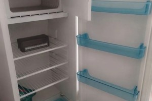 Холодильник продам