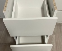 Продам стол+полка в хорошем состоянии