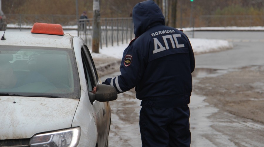 Сотрудники отдела Госавтоинспекция проводят профилактическое мероприятие «Нелегальный перевозчик»