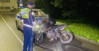 В Заречном ночью остановили подростка на питбайке