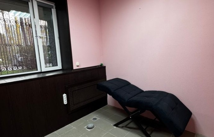 Аренда помещения 10 кв. м на Ленинградской, 29 — для бьюти-мастеров