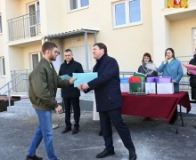 В Заречном 145 детей-сирот празднуют новоселье — сегодня они получили ключи от квартир