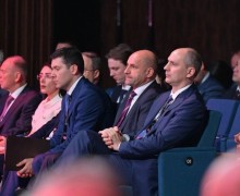Денис Паслер на ИННОПРОМе оценил технологический прогресс промышленности Свердловской области