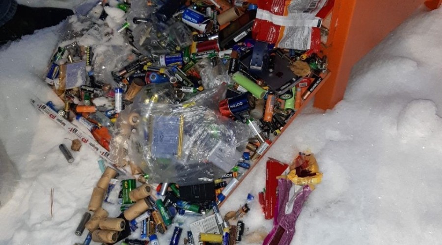 535 КИЛОГРАММ БАТАРЕЕК вывезено из экобоксов - такое количество накопилось за несколько месяцев