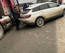 На выезде на бетонку произошло ДТП