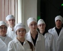 В Институте реакторных материалов провели экскурсию для школьников