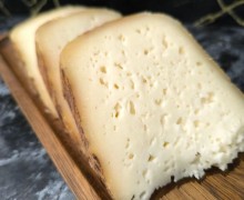 Свежая партия домашнего сыра ждёт покупателей в Заречном