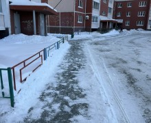 Организована механизированная уборка придомовых территорий