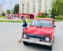 Сотрудники Госавтоинспекции Заречного устанавливают обстоятельства ДТП, в котором пострадал пешеход