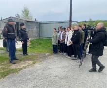 Ученики Белоярской СОШ №1 побывали с экскурсией на штраф-стоянке ГИБДД