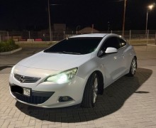 Opel Astra GTC, 