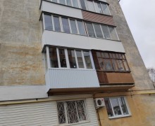 Услуги по остеклению и отделке балконов