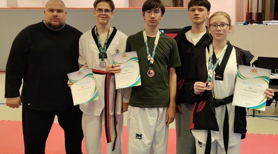 С 11 по 12 января 2026 года город Верхняя Пышма стал ареной напряженных поединков Первенства Свердловской области по тхэквондо среди молодежи и юниоров