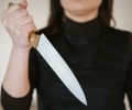 Жительница Белоярки угрожала ножом директору школы
