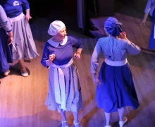 В преддверии Международного женского дня в Белоярском районном Доме культуры прошёл праздничный концерт для сотрудниц администрации Белоярского муниципального округа