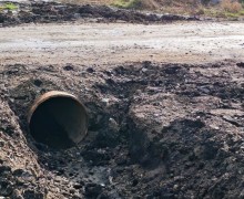Жители Боярки сами вырыли траншеи, чтобы отвести воду от домов