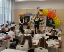 1 сентября сотрудники Госавтоинспекции Заречного приняли участие в торжественных линейках, посвященных Дню знаний