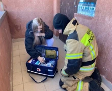 Пожарные состязались, кто быстрее добежит до 18-го этажа