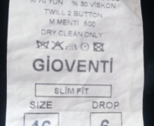 Продам практически новый мужской костюм 46 р. ( б/у 2 раза). Производство Турция.