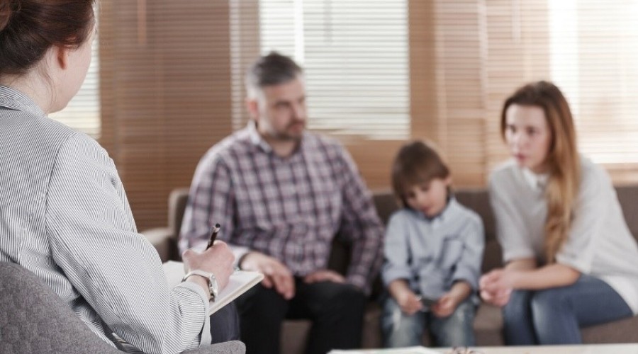Консультации для родителей и детей организует комиссия Белоярского района к началу учебного года
