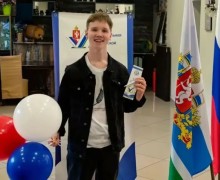 Алексей Шаньшаров впервые проголосовал на выборах в Заречном
