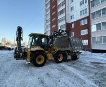 Организована механизированная уборка придомовых территорий