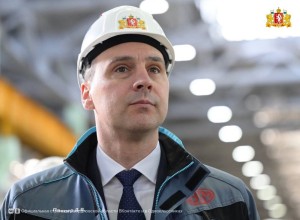 Врио губернатора Свердловской области Денис Паслер оценил мощности Уралмашзавода и пообщался с работниками предприятия