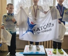 Пловцы из Заречного завоевали 12 наград на соревнованиях в Новоуральске