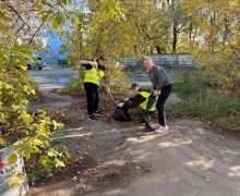 «УралАЭР» завершил сезон субботников уборкой территории возле бывшего автовокзала