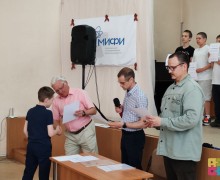 3 июня в актовом зале УрТК 32 выпускника первых в Заречном курсов по конструированию беспилотных воздушных судов и управлению ими получили сертификаты об обучении