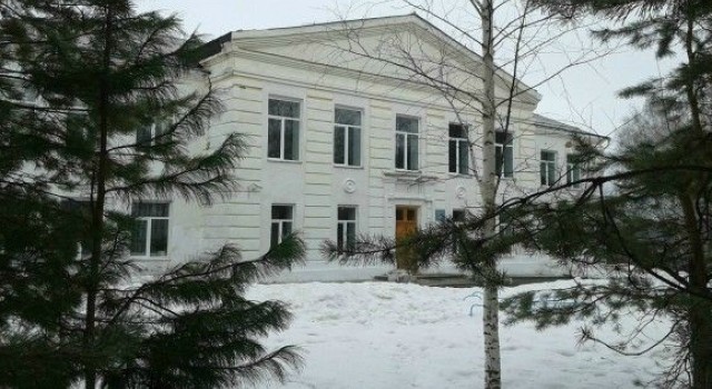 Заборы школы №5 в Мезенке и Гагарке отремонтируют летом