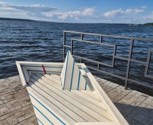 На пирсе, который обустроили на экотропе установили ещё один арт-объект