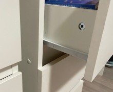 Продам стол+полка в хорошем состоянии